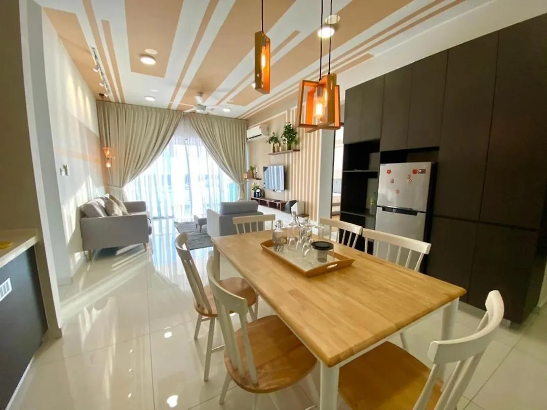 Royal Strand Danga Bay Abang Payung Apartment Johor Bahru